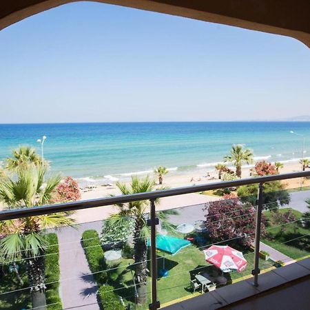 Holiday Hotel Kusadası Exteriér fotografie
